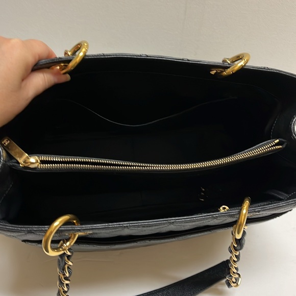 Chanel Shopping Tote( Black) - Picture 12 of 15